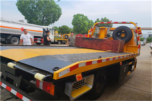 中卫附近拖车电话号码服务